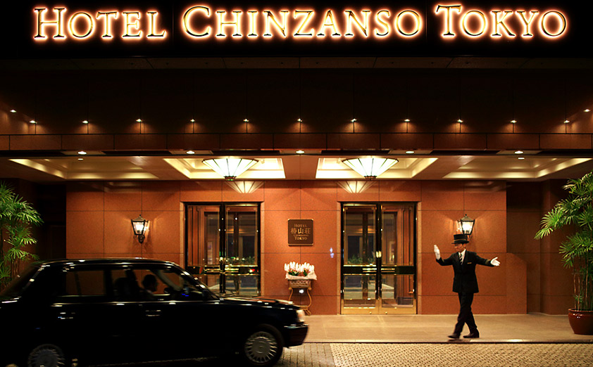 夜の庭園を彩る「千の光のライトアップ」も同時開催中